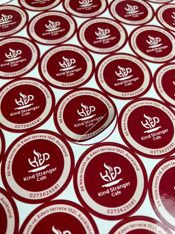 mau thiet ke in an decal gia re tphcm (17)