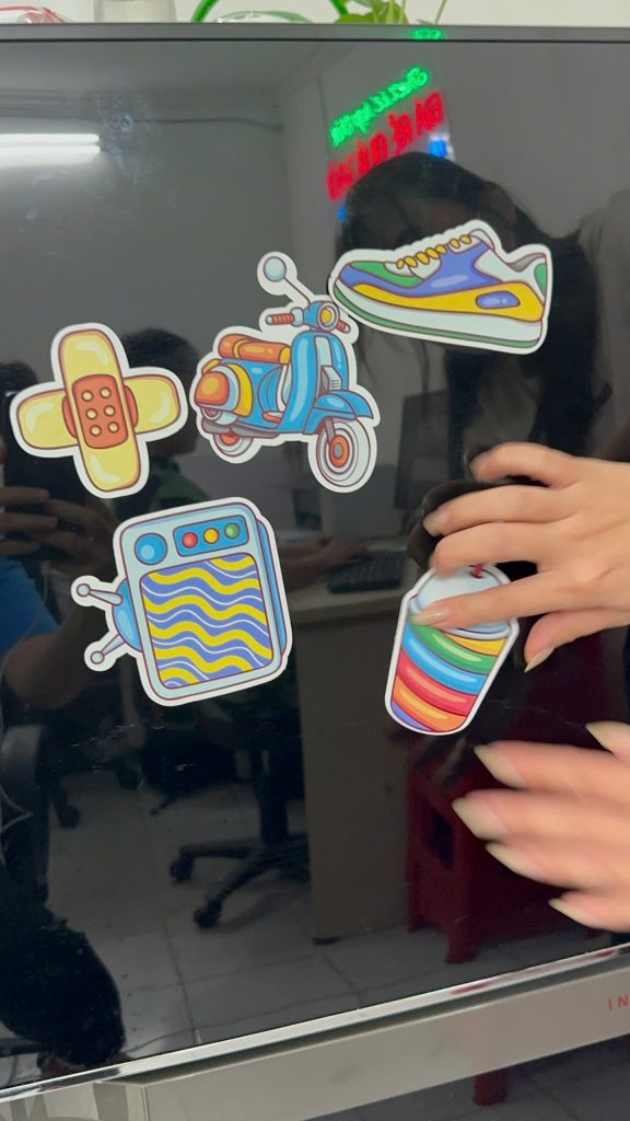 in decal nam cham deo